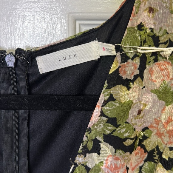 NWT Lush Pink and Green Ruffled Tiered Sundress - Picture 9 of 11